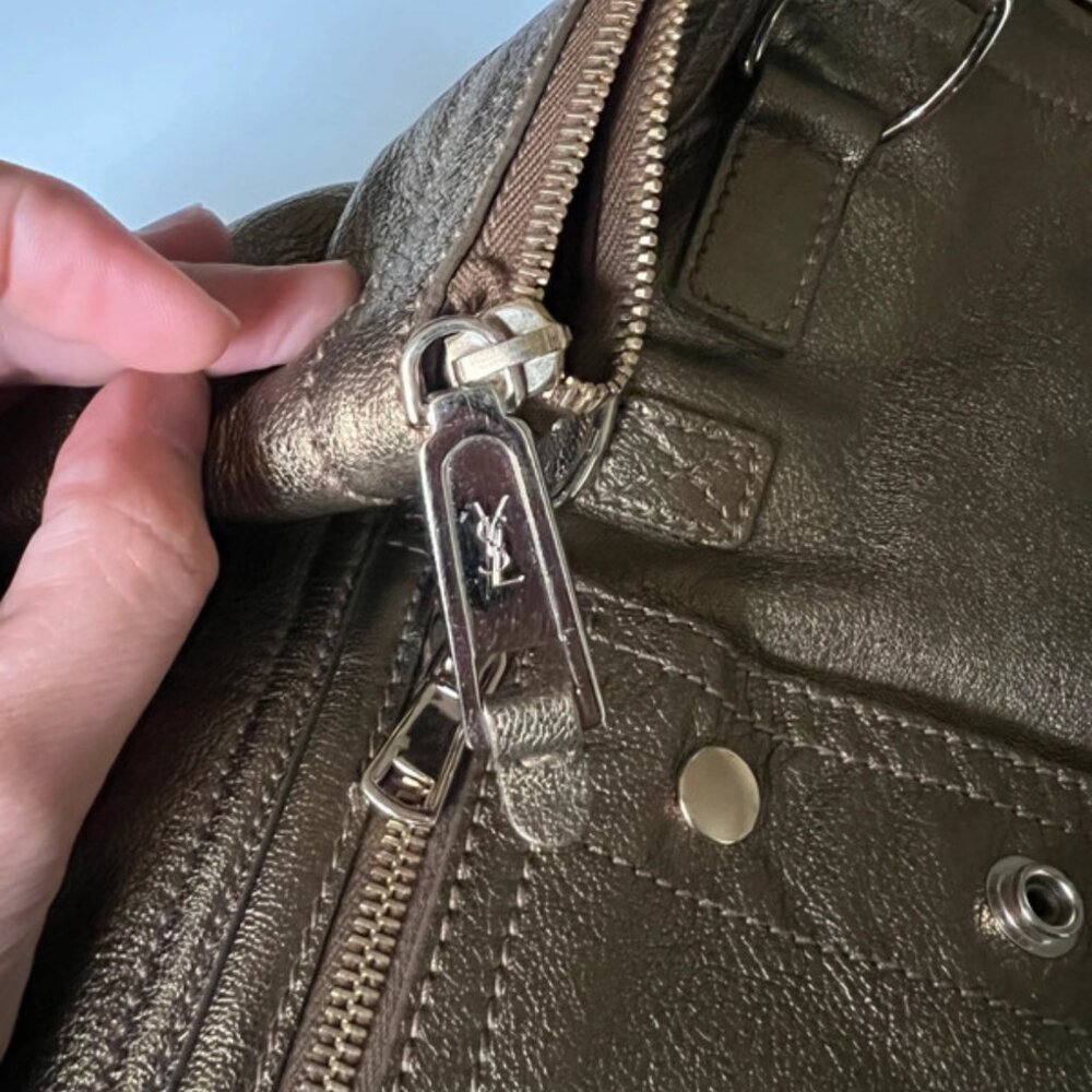 ✨ YSL Downtown Bag in Gold Goatskin Leather Excellent Condition + Dustbag & Auth - Picture 2 of 14